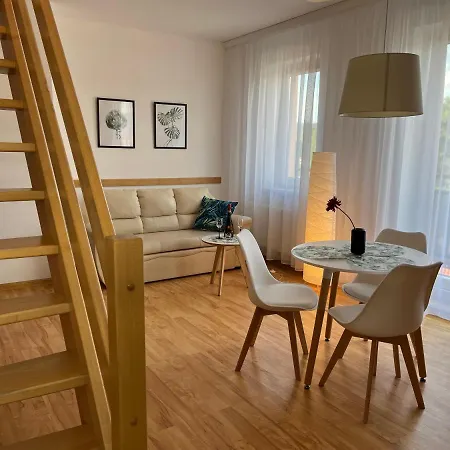 Apartament Z Pieterkiem Jelenia Gora Exterior photo
